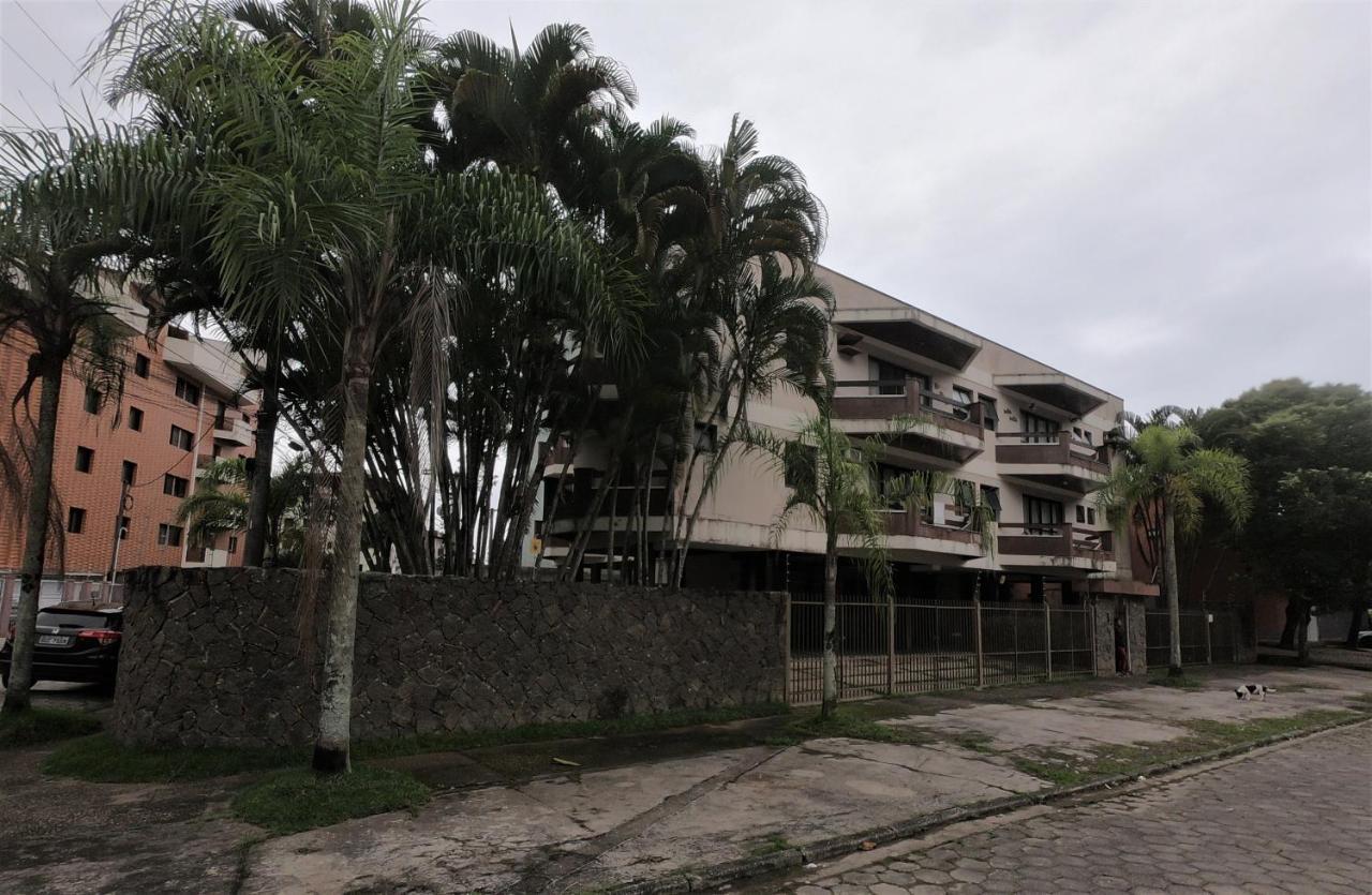 ウバトゥバExcelente Localizacao, 400 Metros Da Praia Ar Condicionado E Wi-Fiアパートメント エクステリア 写真